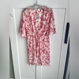 Lauren Conrad floral tapered front tie kimono!